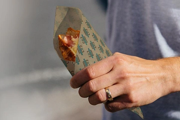Greaseproof Brown Kraft Food Paper 250mm x250mm 2 COLOUR